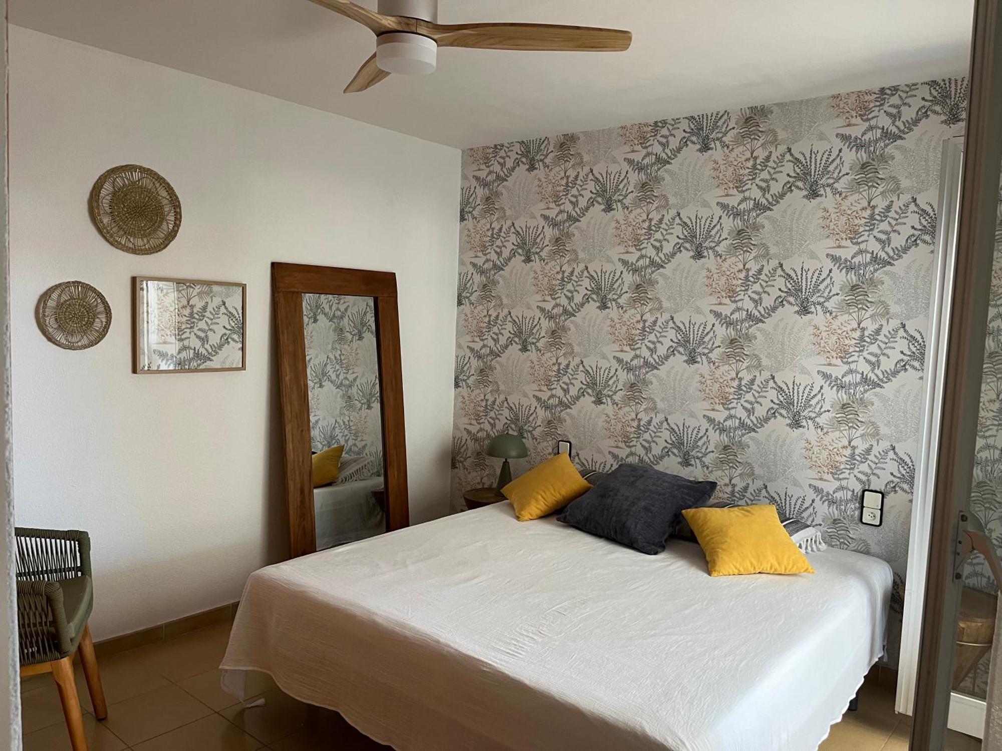 Moderno Apartamento Vacacional Deltebre Bagian luar foto